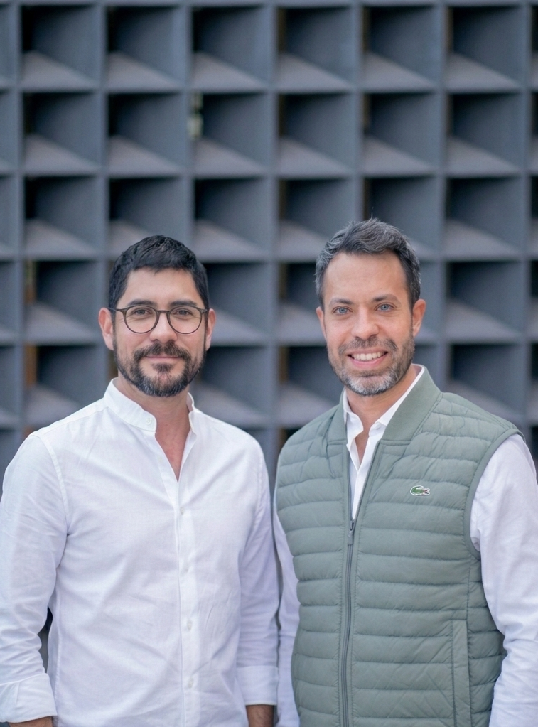 Matheus Ximenes and Diego Ortiz, founders of Vista Furniture Co., helping global retailers source furniture from certified Brazilian manufacturers through sourcing, export support and supplier development.